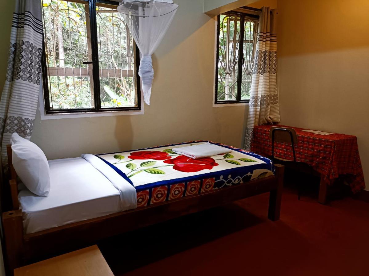 Shamba Hostel Usa River Extérieur photo